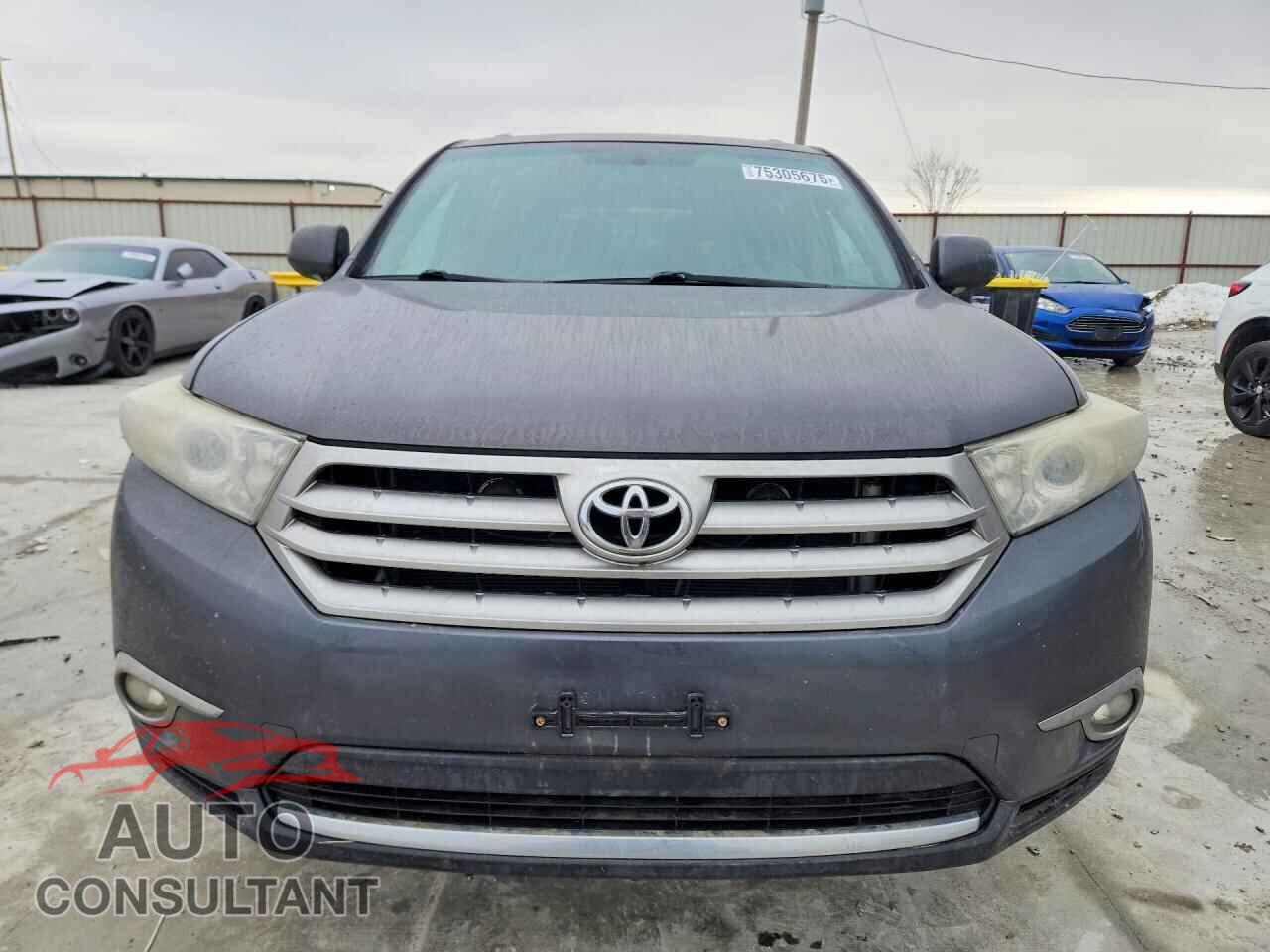 TOYOTA HIGHLANDER 2013 - 5TDYK3EH8DS102789