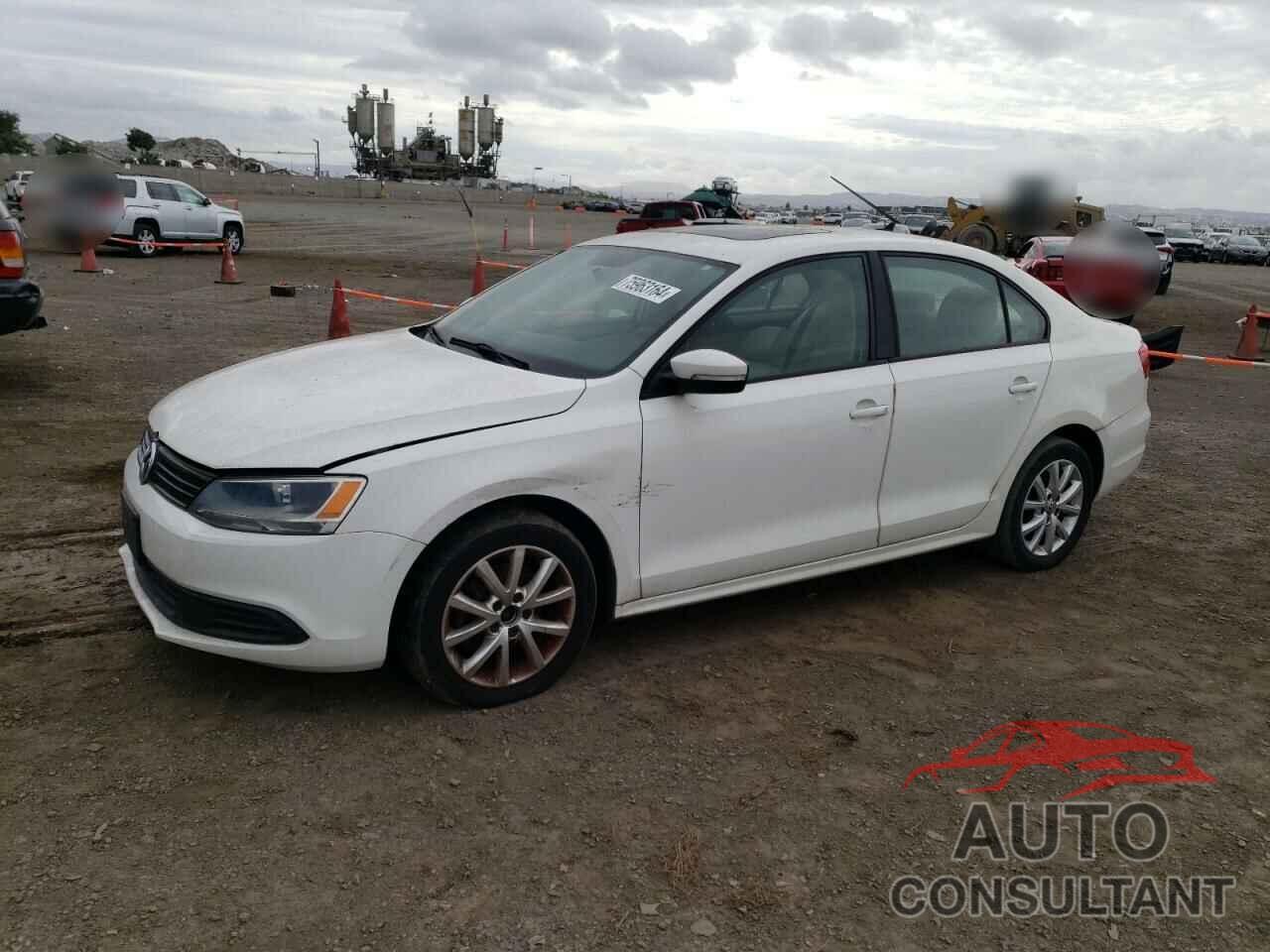 VOLKSWAGEN JETTA 2011 - 3VWDZ7AJ9BM325959