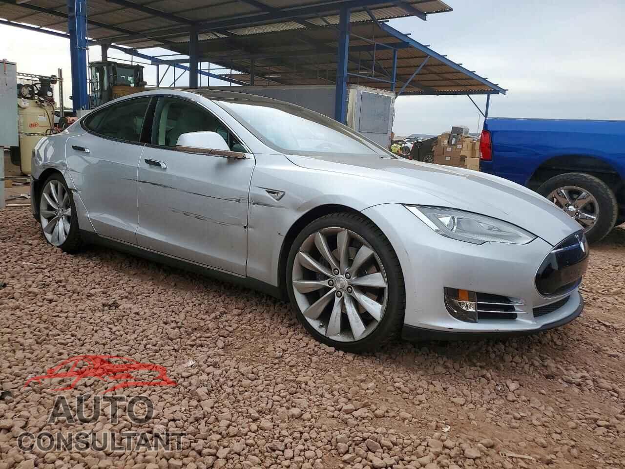 TESLA MODEL S 2013 - 5YJSA1CP1DFP07698