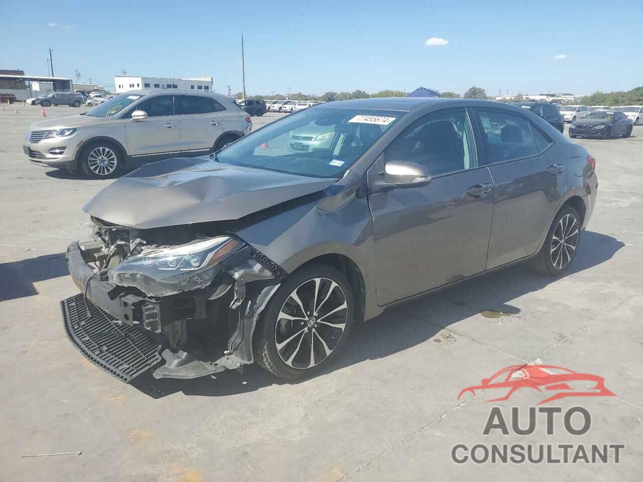 TOYOTA COROLLA 2018 - 5YFBURHE4JP766550