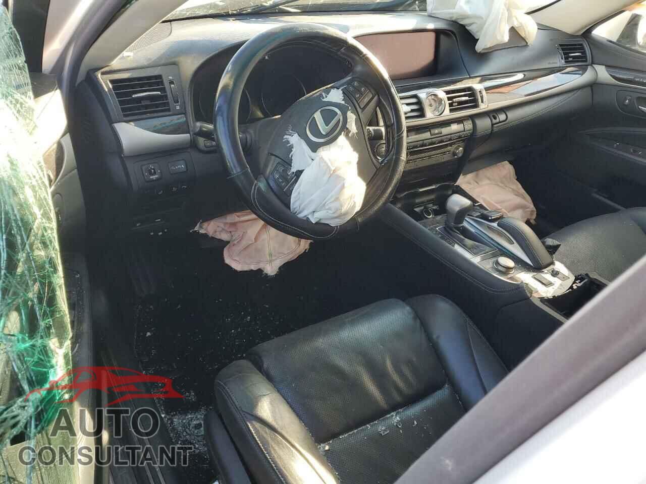 LEXUS LS460 2016 - JTHCL5EF1G5026357
