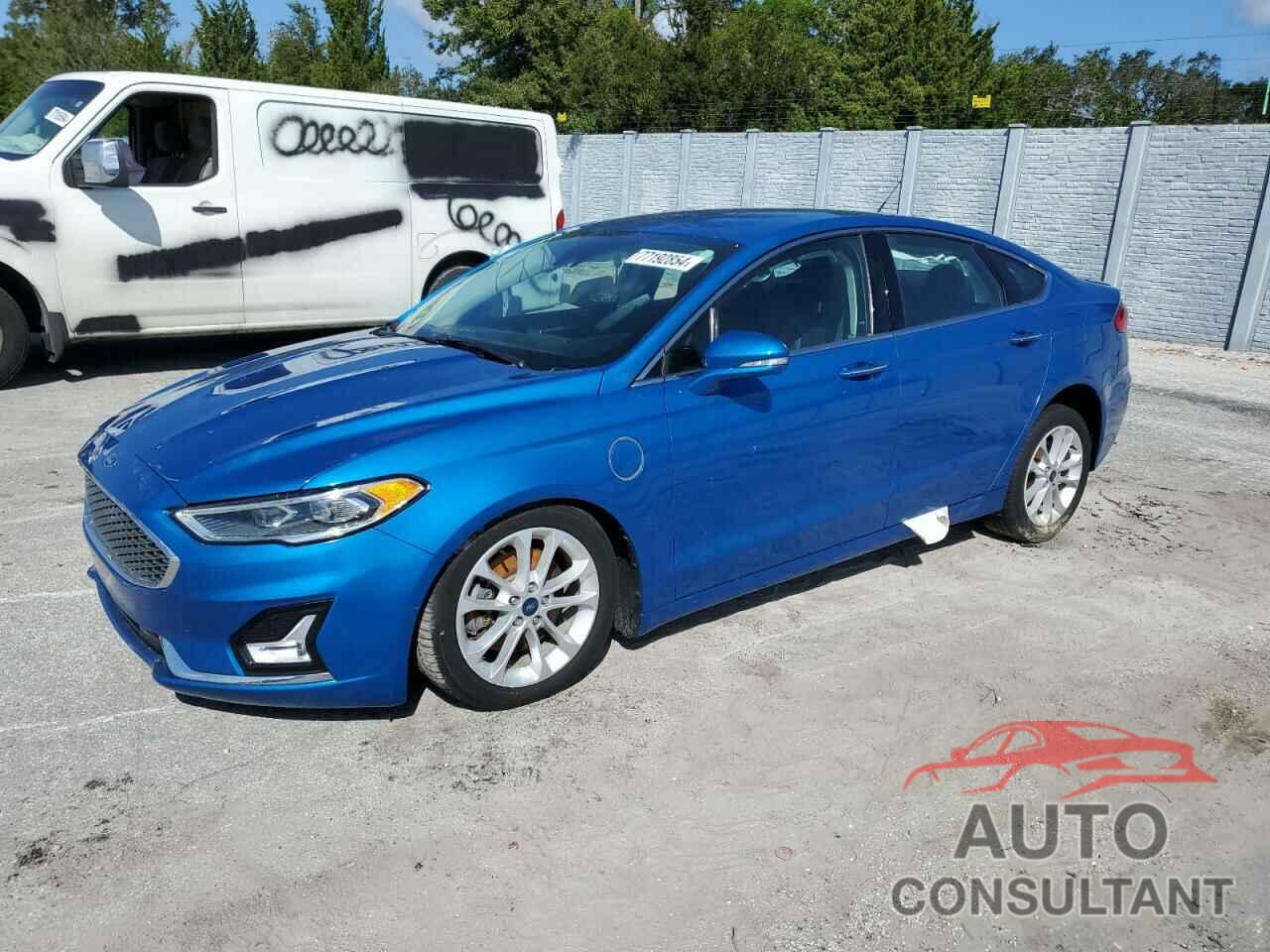 FORD FUSION 2019 - 3FA6P0SU0KR185200