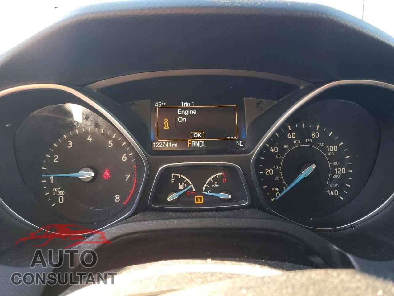 FORD FOCUS 2018 - 1FADP3F29JL272348