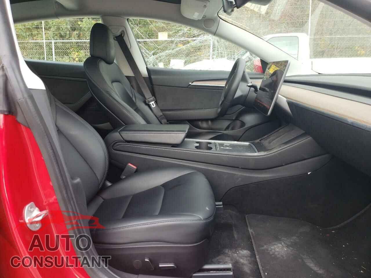 TESLA MODEL 3 2021 - 5YJ3E1EB5MF079672