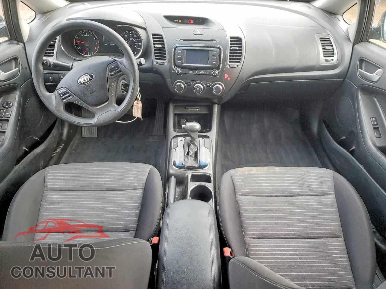 KIA FORTE 2017 - 3KPFL4A75HE057429