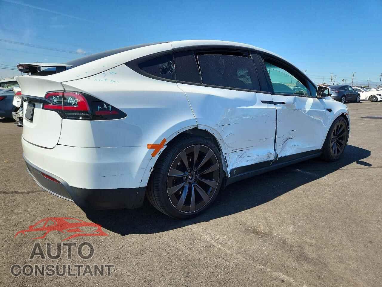 TESLA MODEL X 2023 - 7SAXCBE5XPF385023
