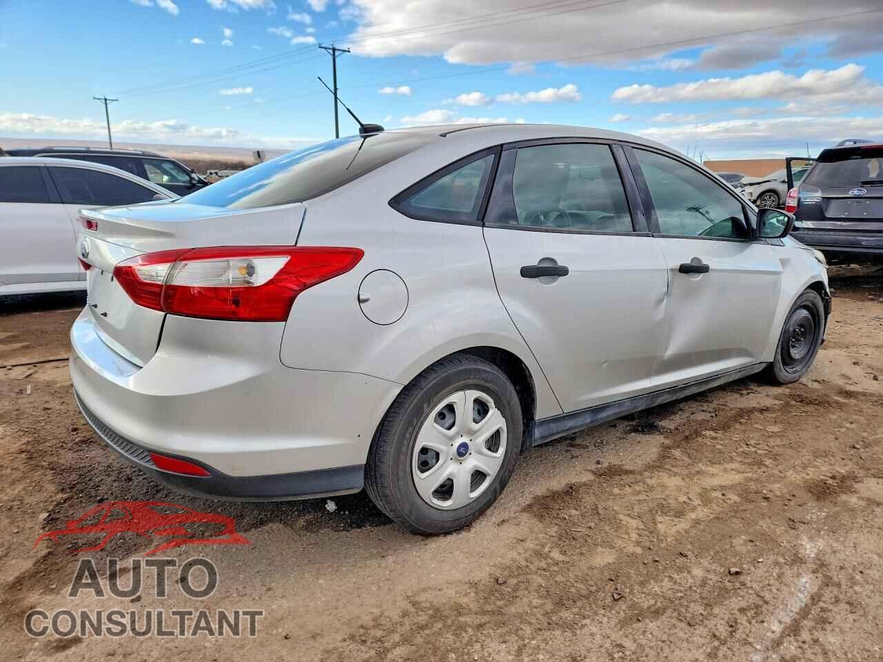 FORD FOCUS 2012 - 1FAHP3E29CL330237