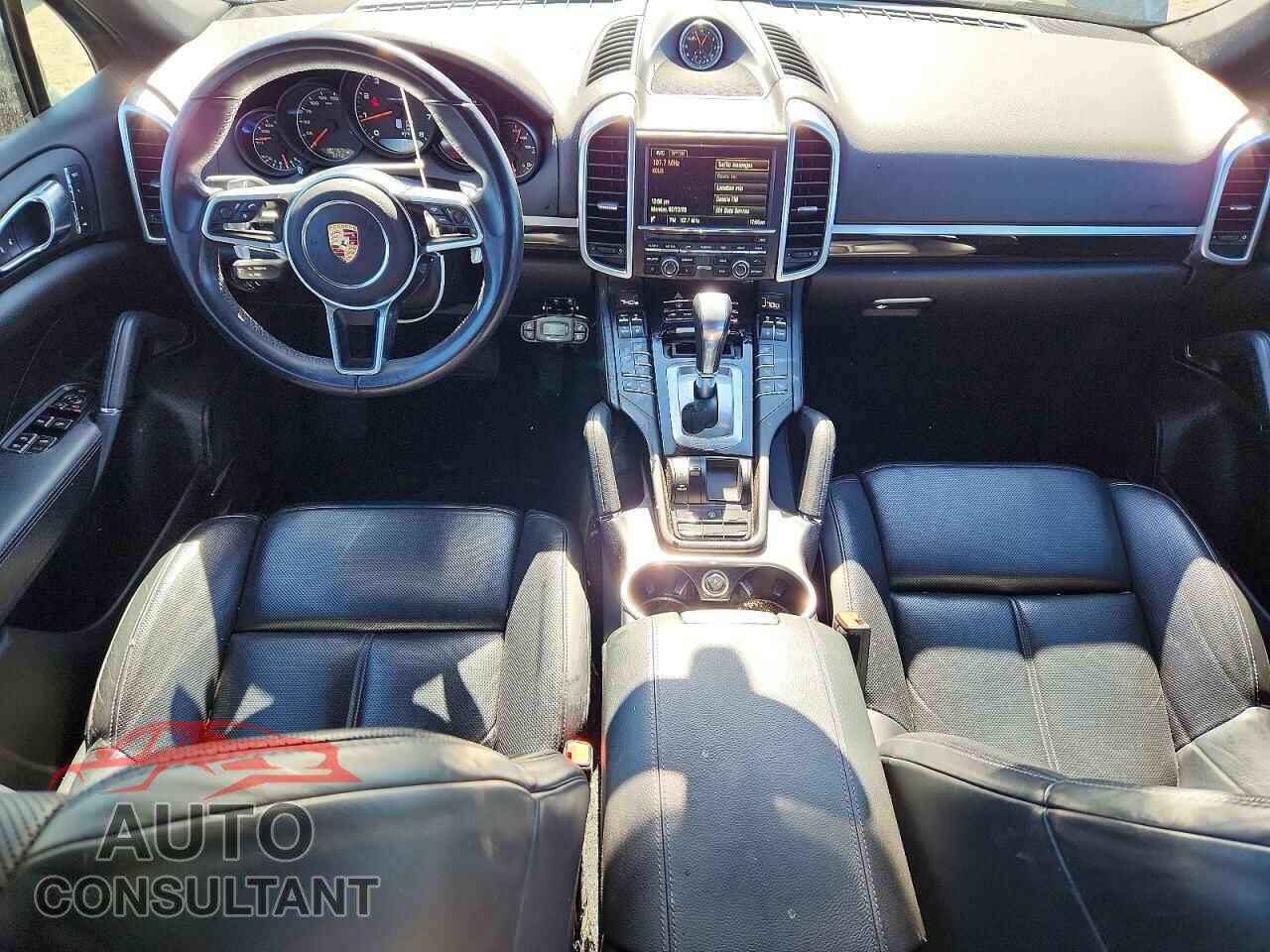 PORSCHE CAYENNE 2016 - WP1AA2A24GLA06646