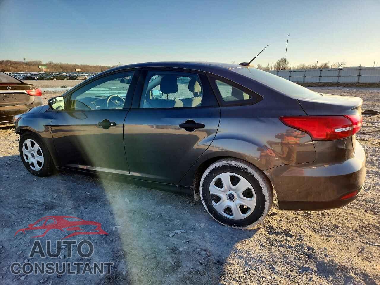 FORD FOCUS 2015 - 1FADP3E21FL346807