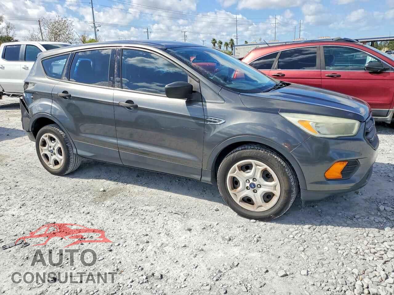 FORD ESCAPE 2017 - 1FMCU0F79HUD42519