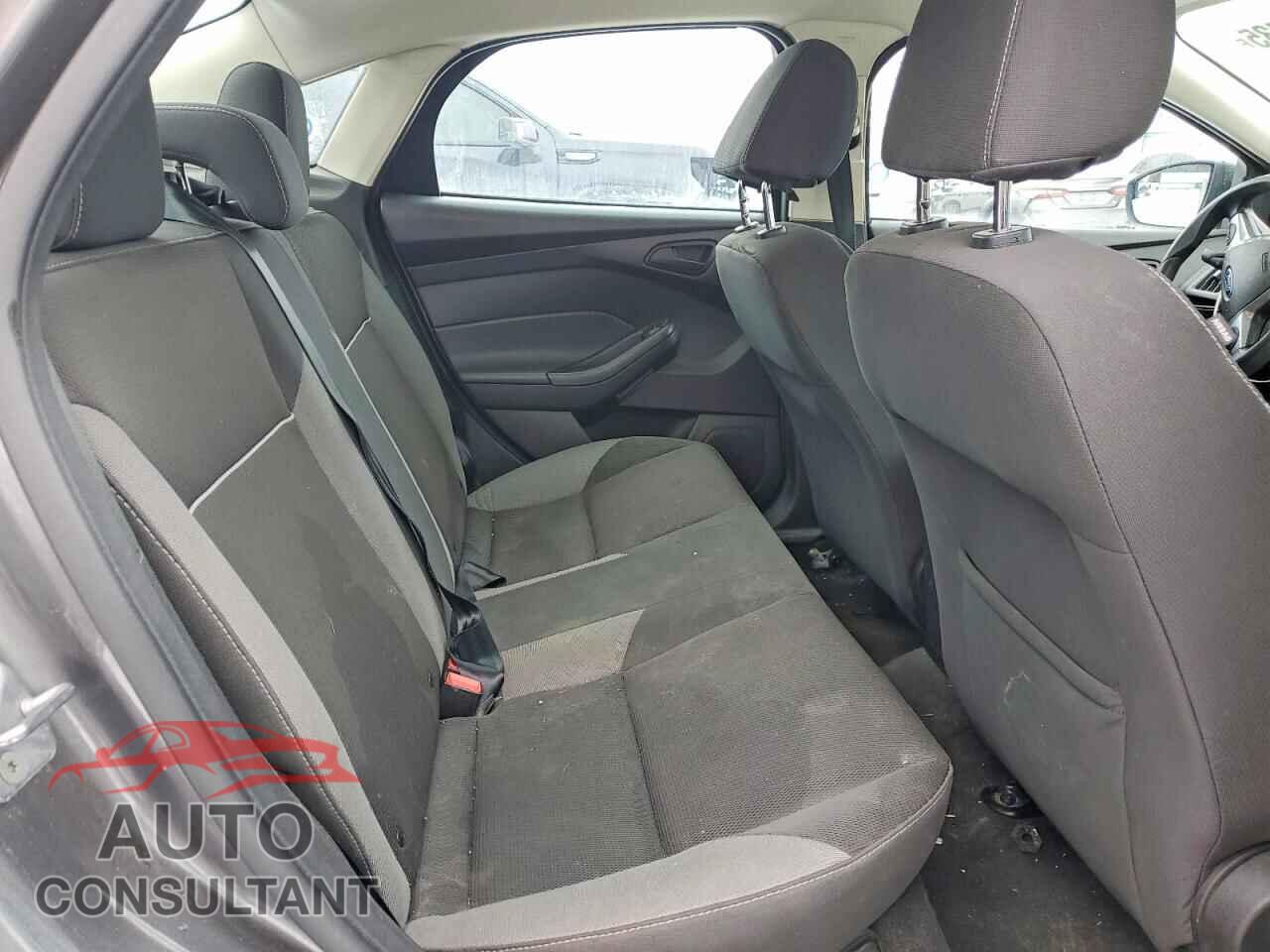 FORD FOCUS 2012 - 1FAHP3F26CL431850