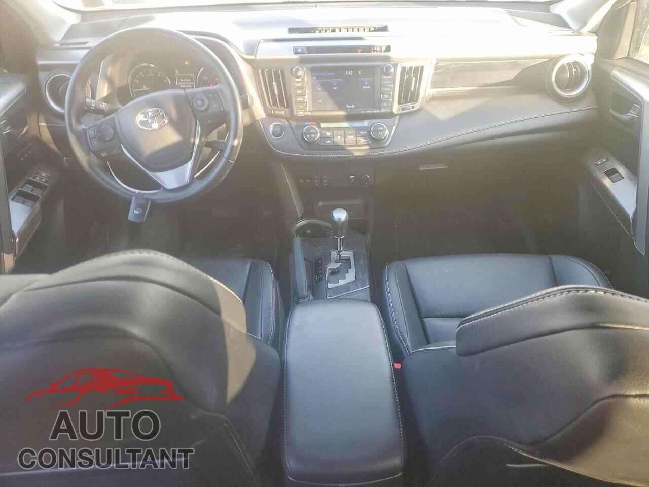 TOYOTA RAV4 2017 - 2T3DFREV6HW547144