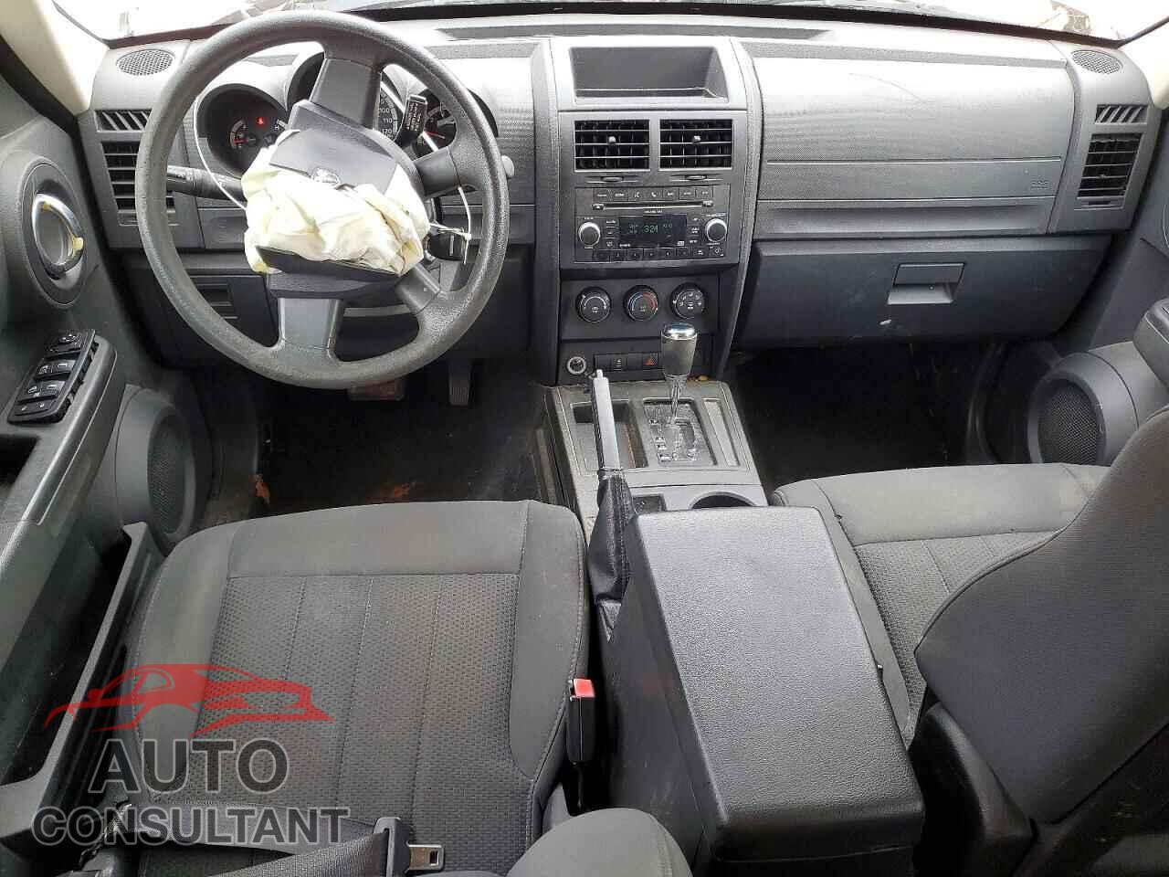 DODGE NITRO 2011 - 1D4PT4GX6BW512350