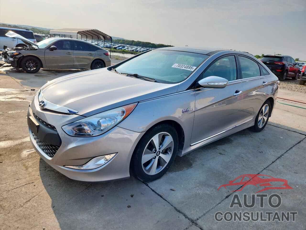 HYUNDAI SONATA 2011 - KMHEC4A47BA006912