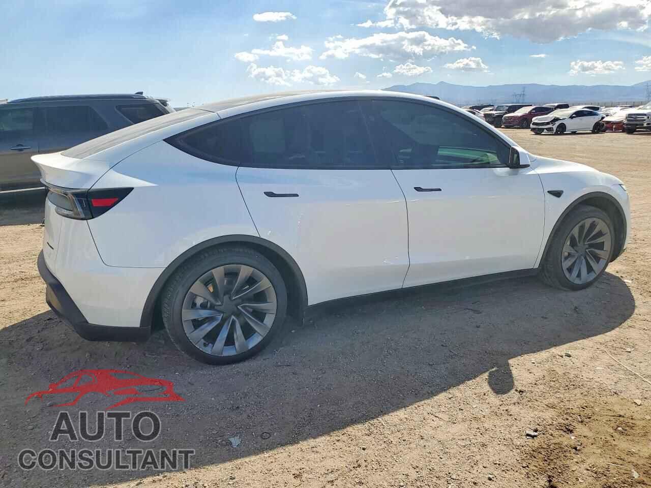 TESLA MODEL Y 2026 - 7SAYGDEE6TF577604