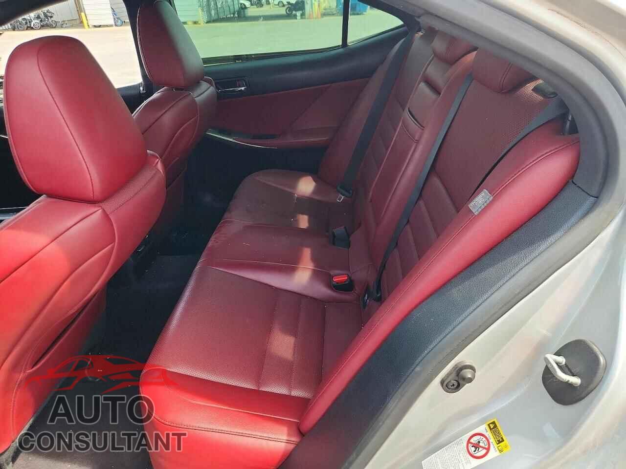 LEXUS IS 2014 - JTHBF1D27E5039931
