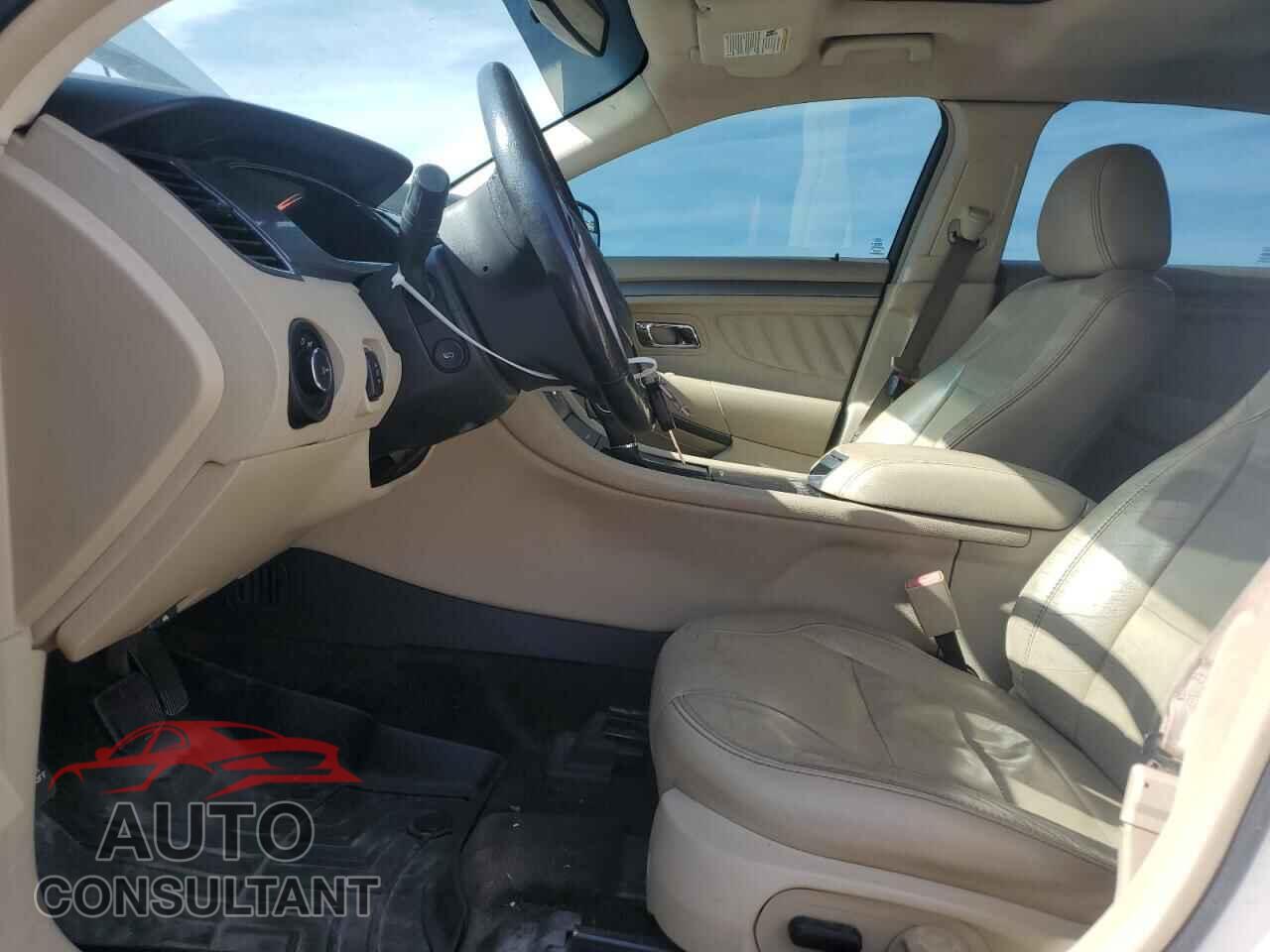FORD TAURUS 2014 - 1FAHP2E81EG125084