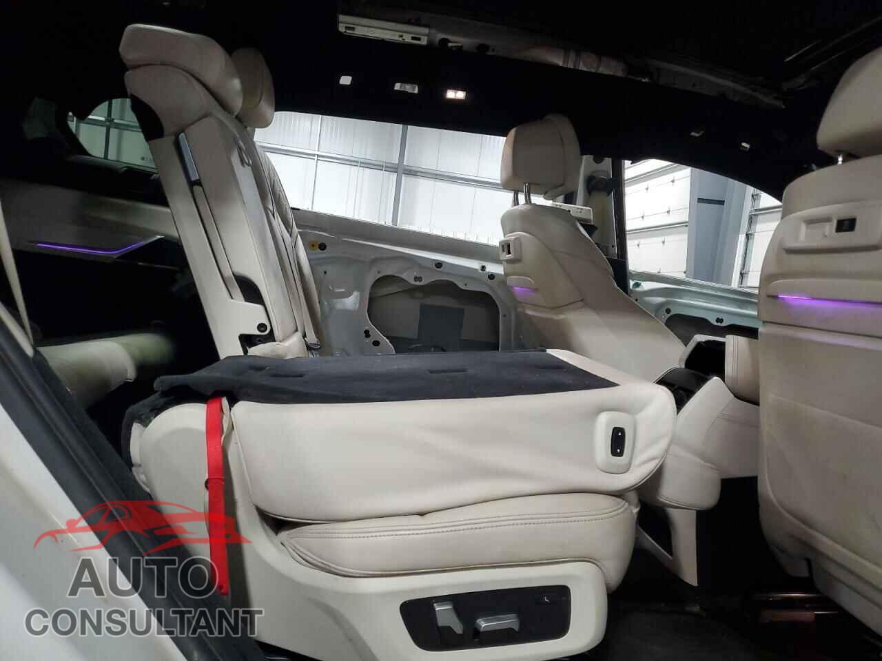 BMW X7 2021 - 5UXCW2C01M9D83887