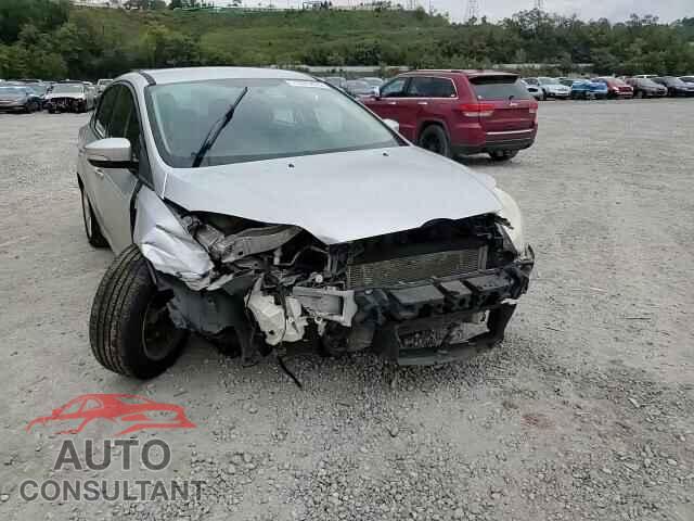 FORD FOCUS 2014 - 1FADP3F24EL217179