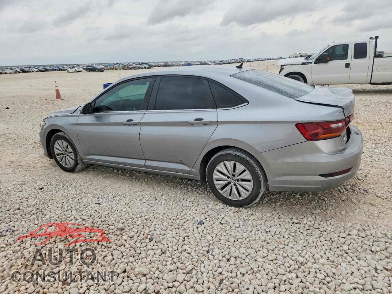 VOLKSWAGEN JETTA 2019 - 3VWC57BU3KM270795