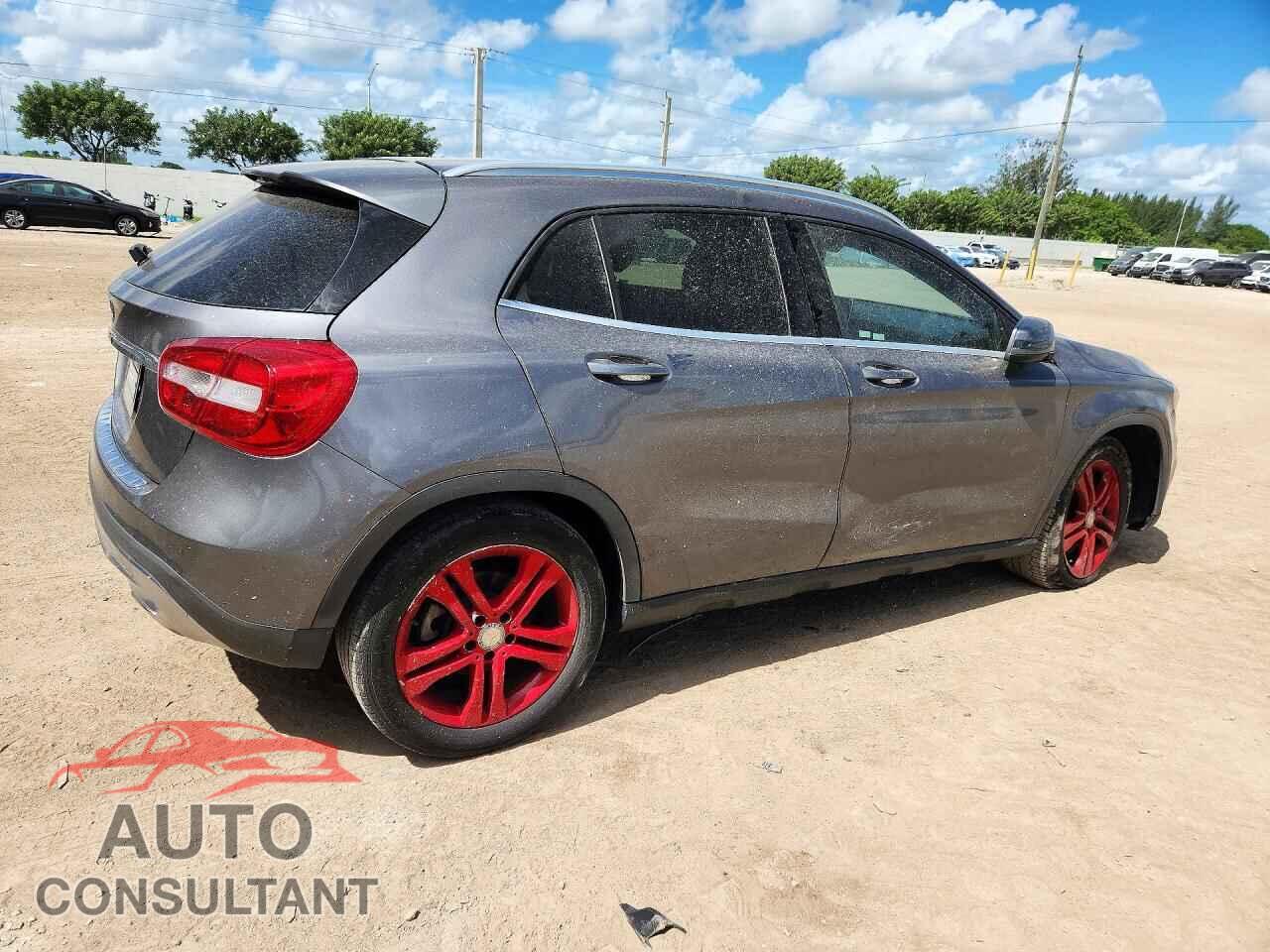 MERCEDES-BENZ GLA-CLASS 2016 - WDCTG4EB0GJ200529