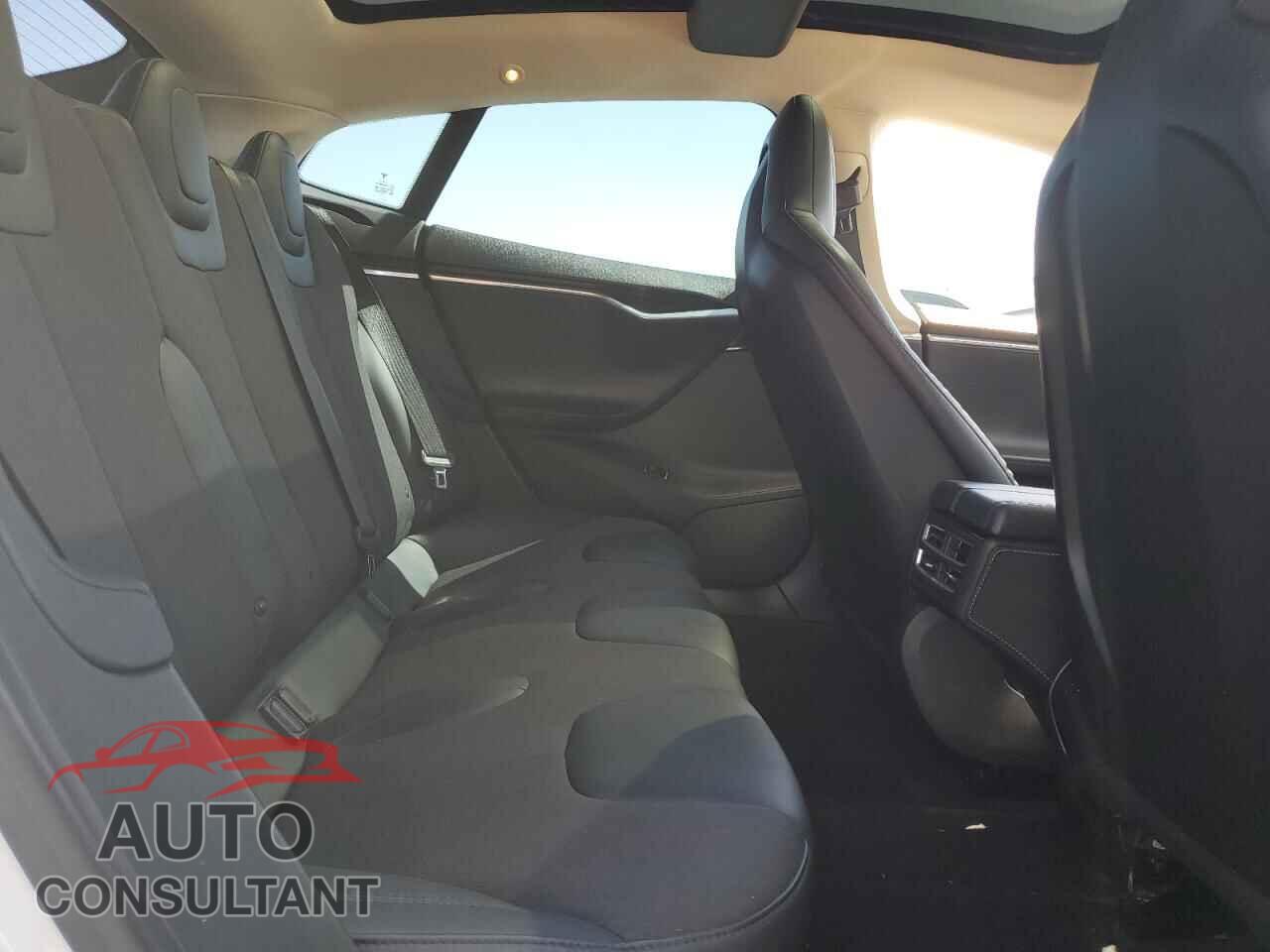 TESLA MODEL S 2013 - 5YJSA1CG1DFP26820