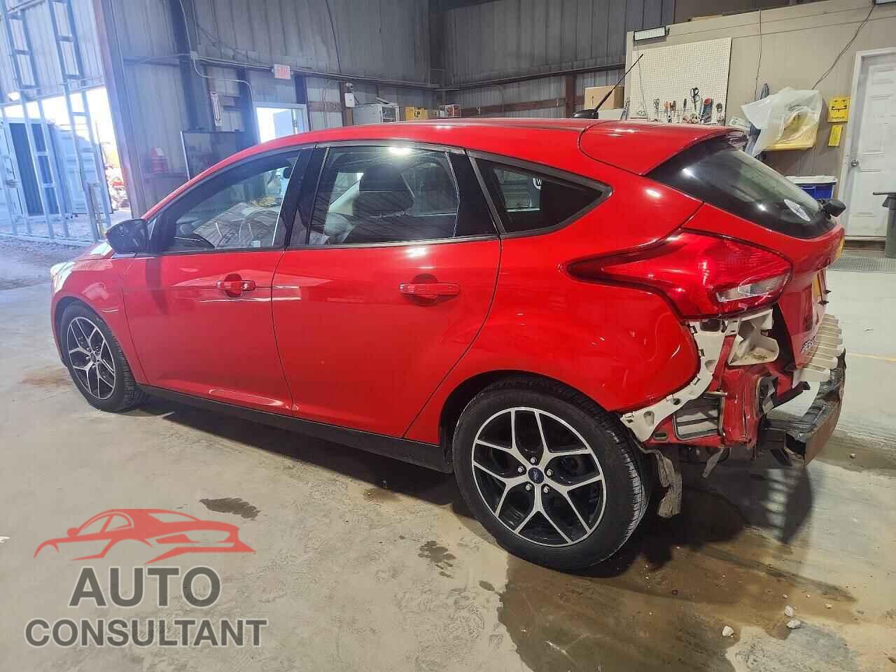 FORD FOCUS 2017 - 1FADP3M26HL247811