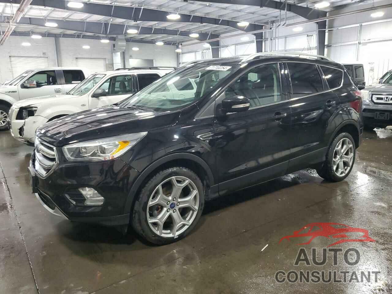 FORD ESCAPE 2017 - 1FMCU9J9XHUA07802