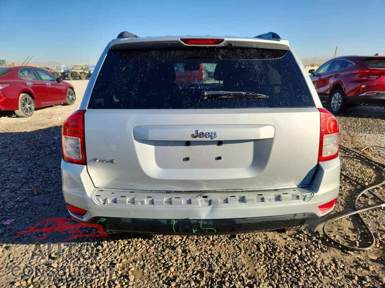 JEEP COMPASS 2011 - 1J4NF1FB1BD141782