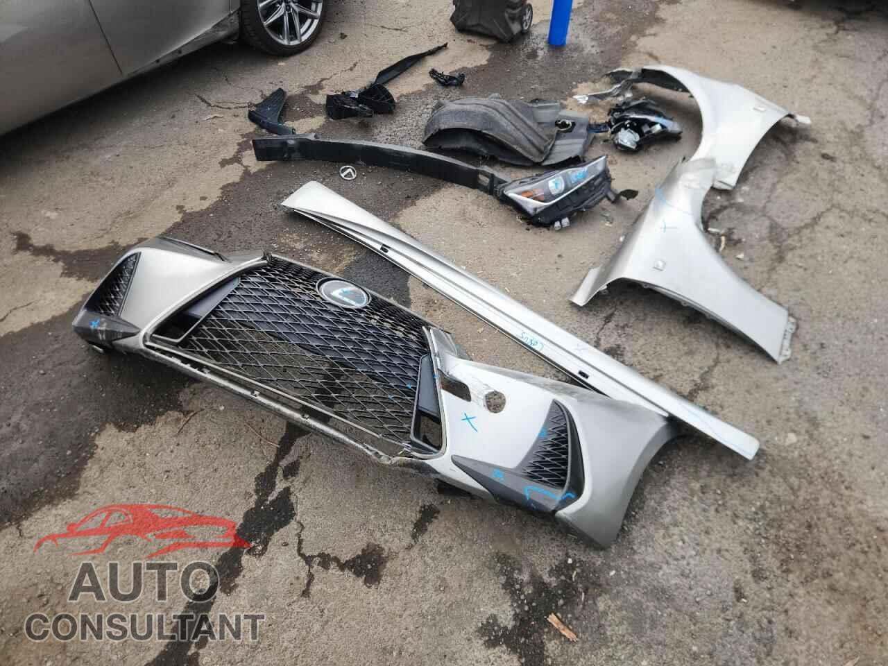 LEXUS IS 2019 - JTHC81D29K5038760