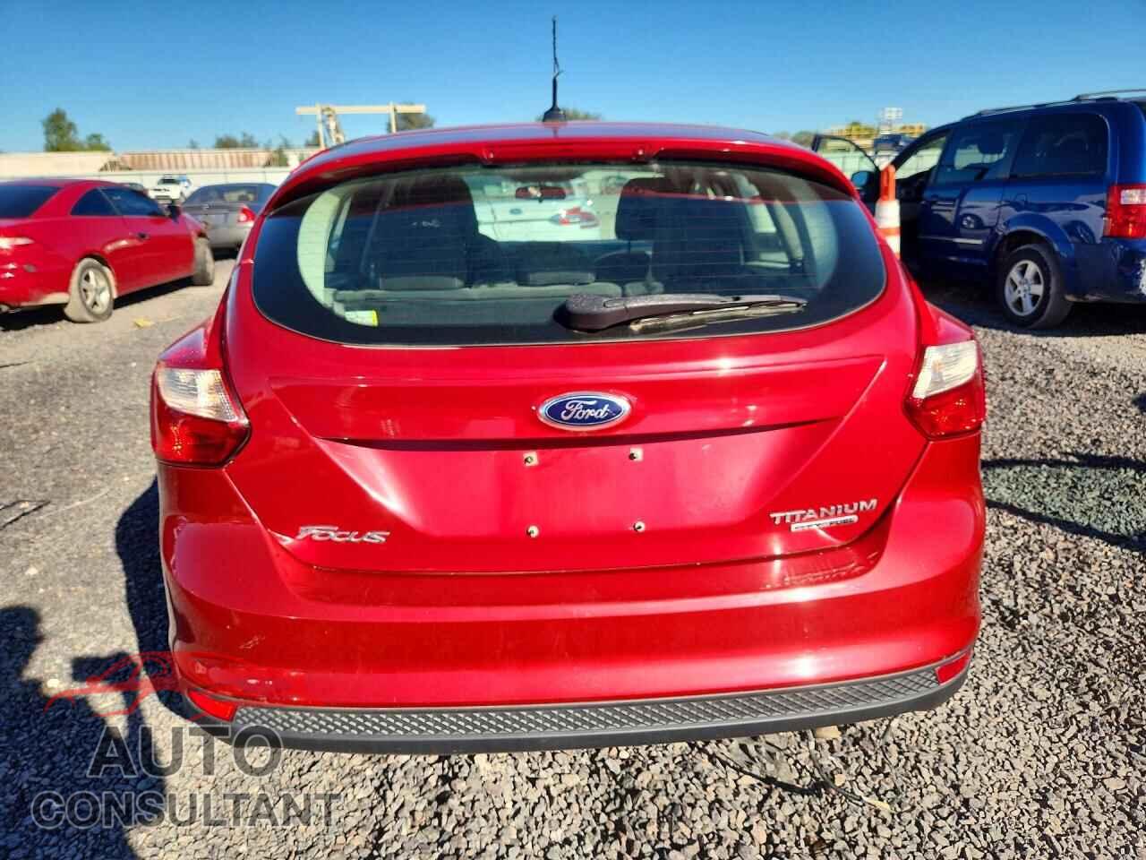 FORD FOCUS 2012 - 1FAHP3N29CL477075