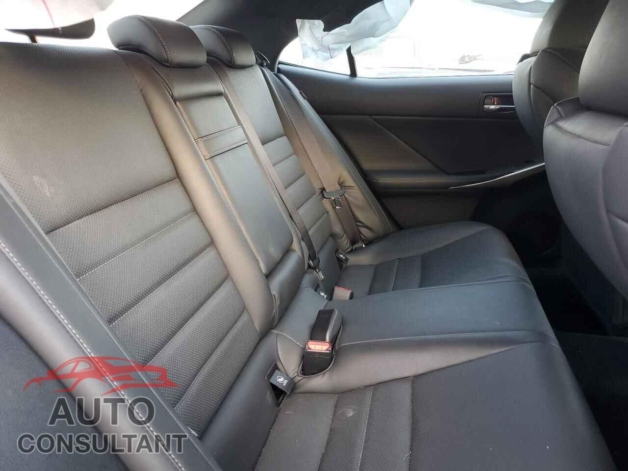 LEXUS IS 2015 - JTHCF1D23F5020394