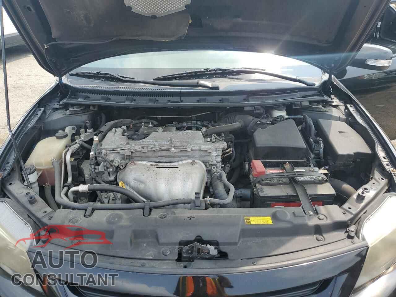 TOYOTA SCION 2013 - JTKJF5C75D3051029