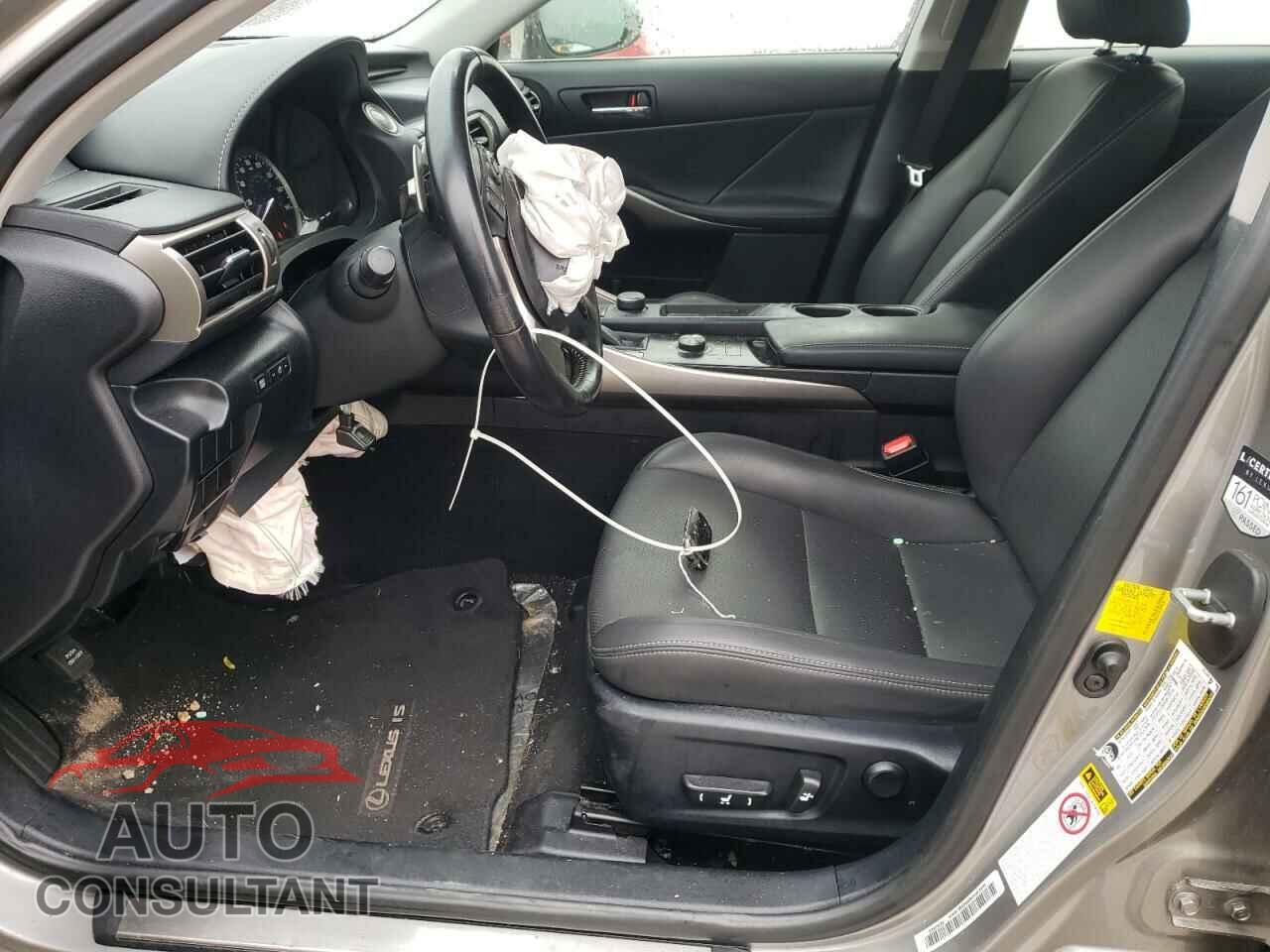 LEXUS IS 2016 - JTHBA1D25G5014334