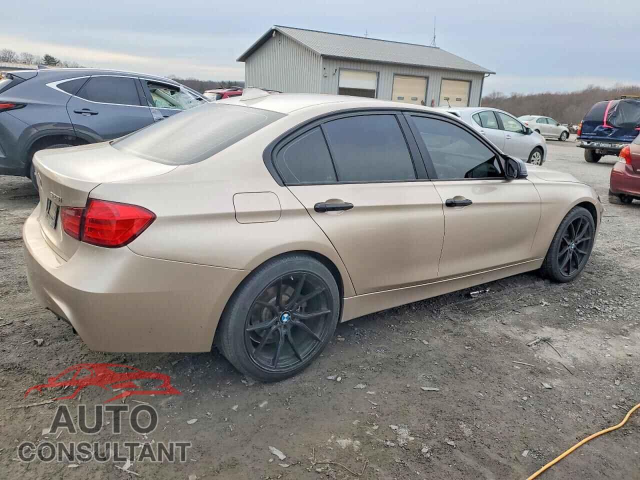 BMW 3 SERIES 2013 - WBA3B5C58DF593540