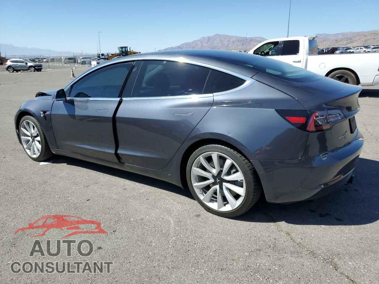 TESLA MODEL 3 2019 - 5YJ3E1EBXKF521567