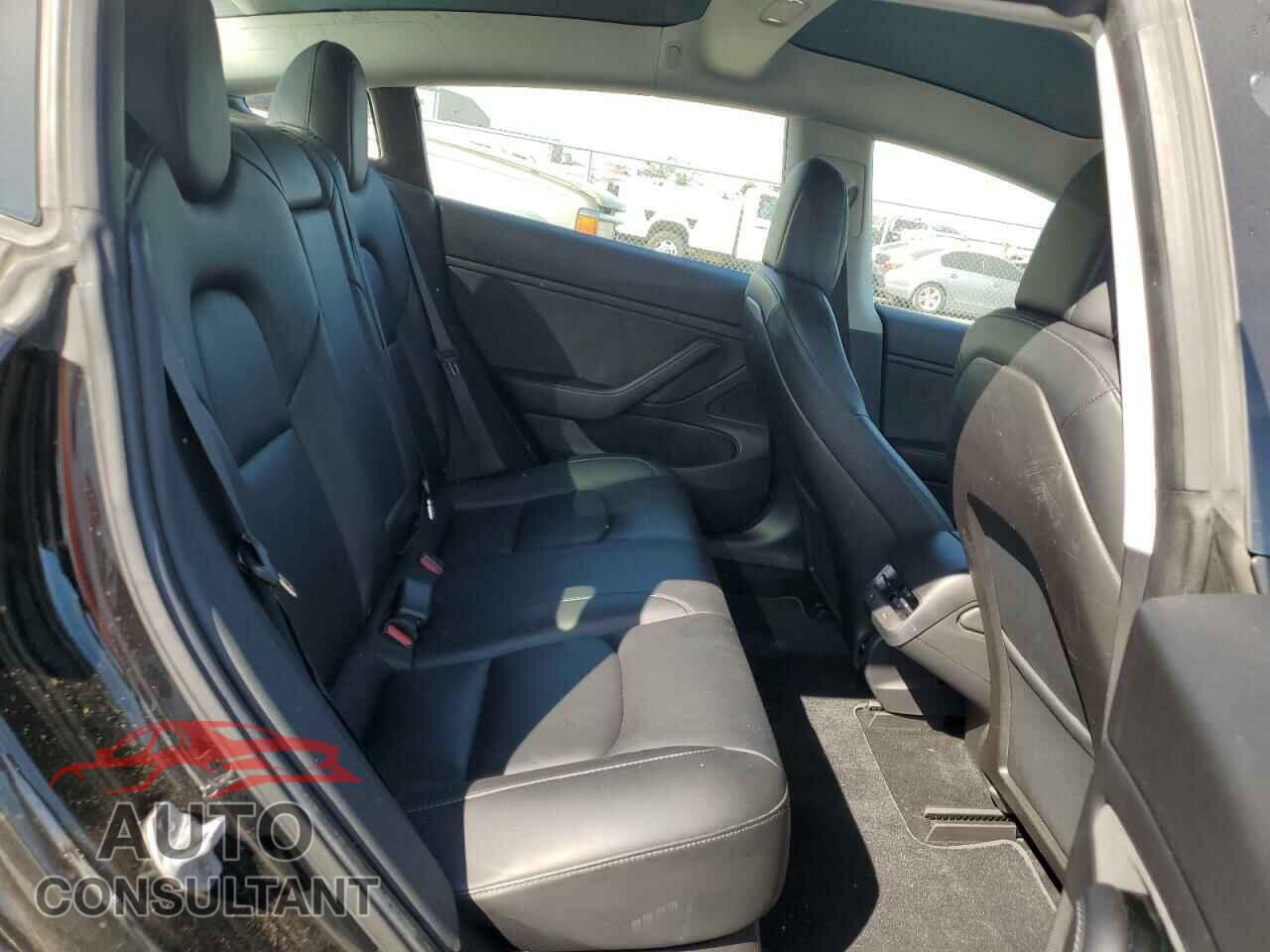 TESLA MODEL 3 2019 - 5YJ3E1EA9KF296498