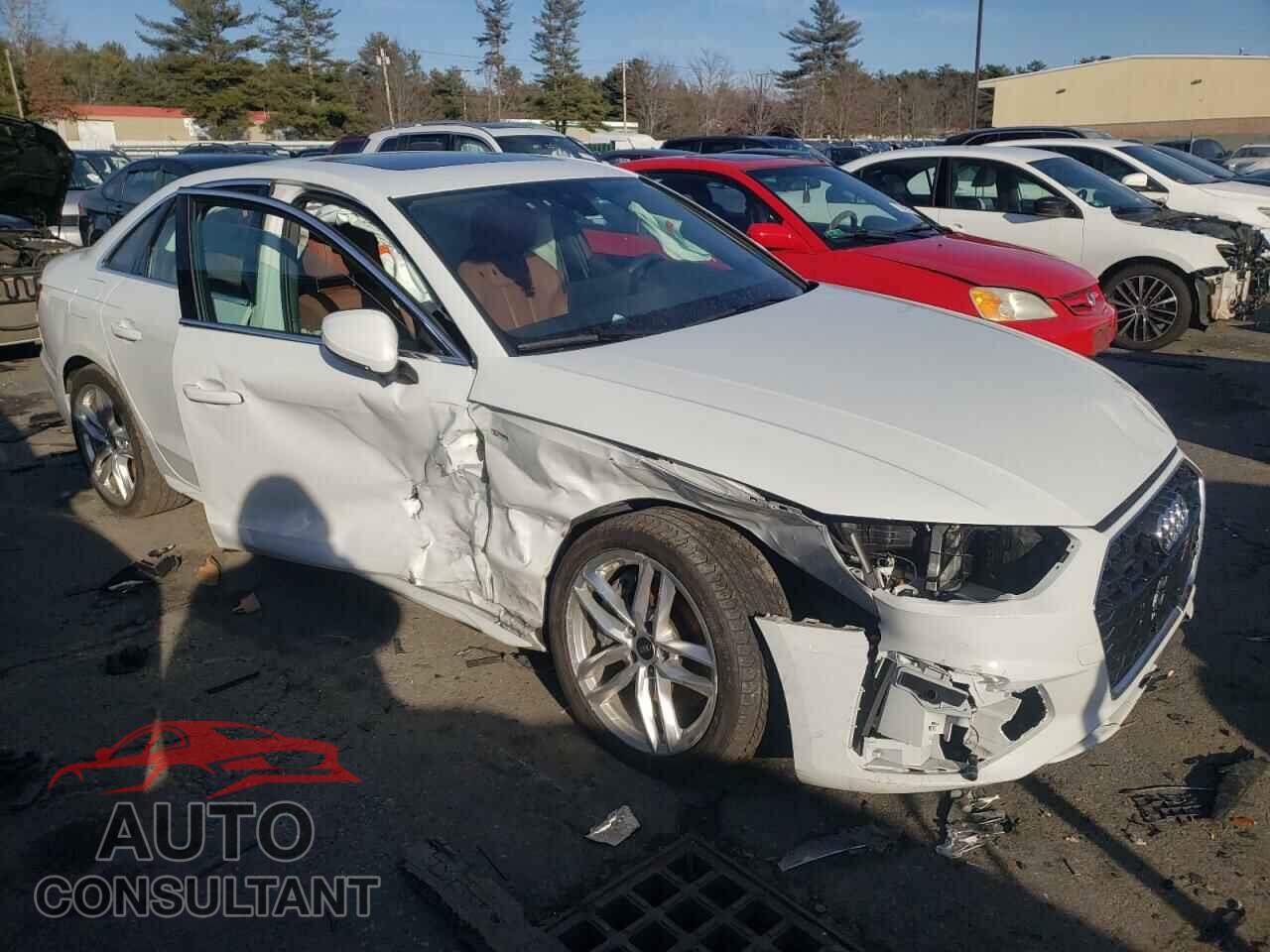 AUDI A4 2021 - WAUDAAF4XMA030876