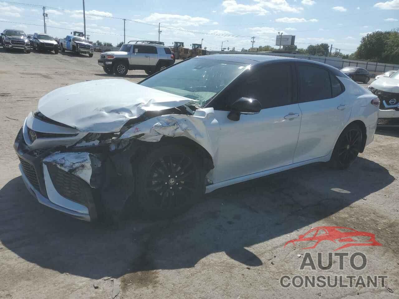 TOYOTA CAMRY 2022 - 4T1KZ1AK6NU061224