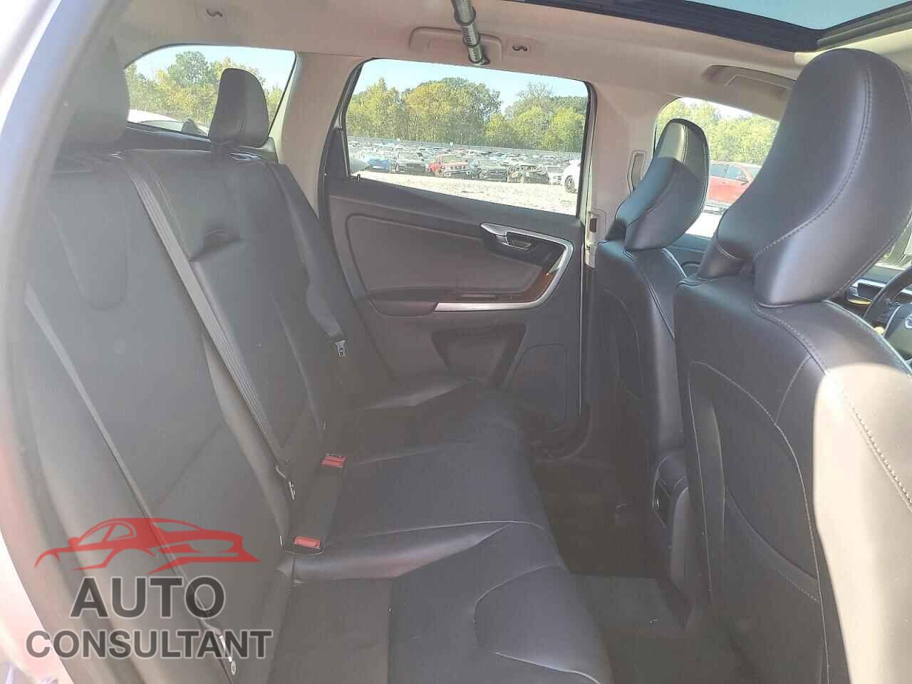VOLVO XC60 2017 - YV440MDU4H2196169