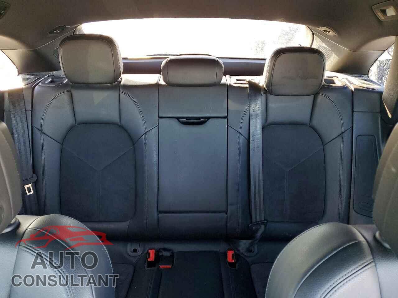 PORSCHE MACAN 2017 - WP1AB2A54HLB12345