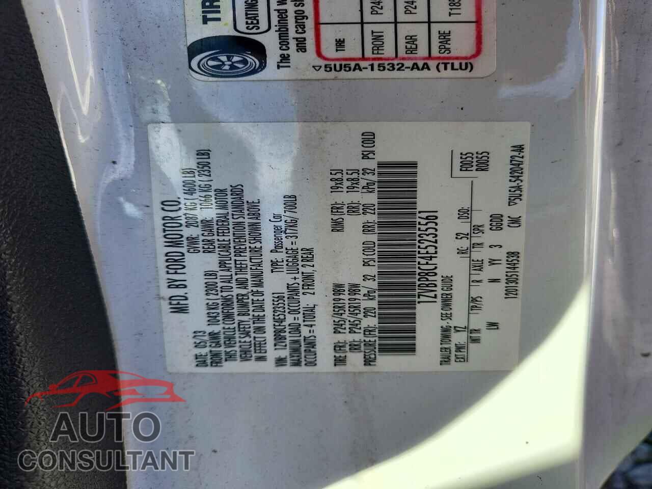 FORD MUSTANG 2014 - 1ZVBP8CF4E5235561