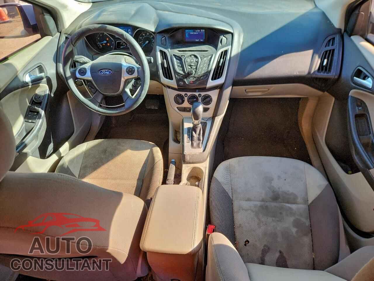FORD FOCUS 2014 - 1FADP3F2XEL209247