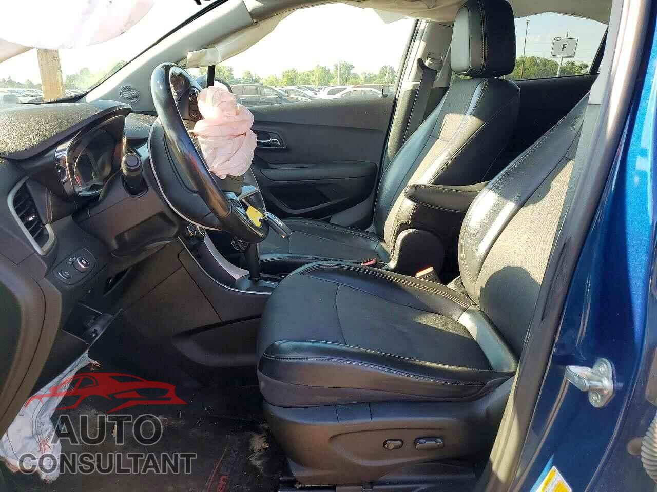CHEVROLET TRAX 2019 - 3GNCJLSB3KL242837