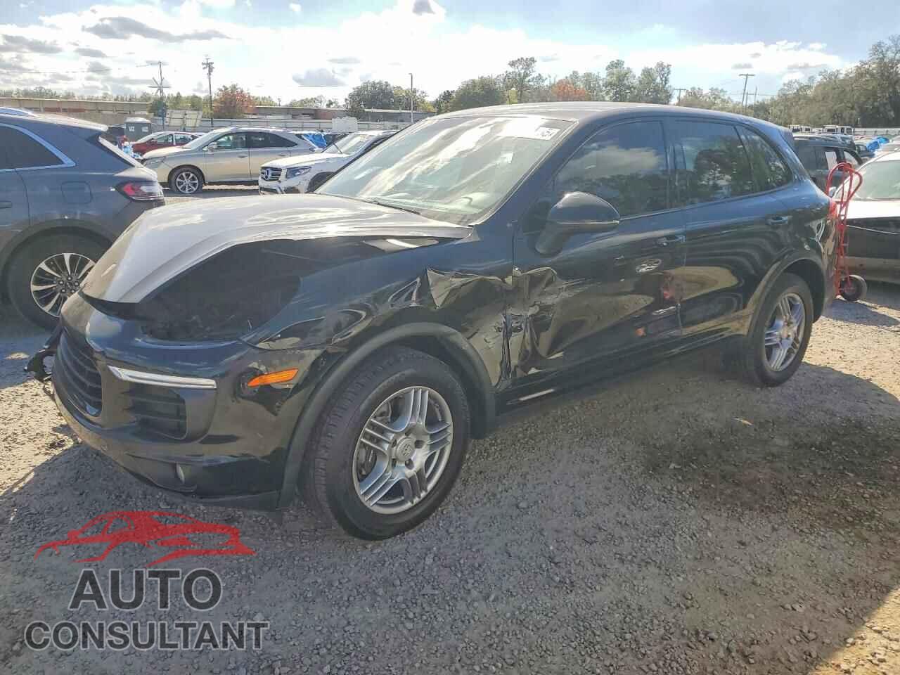 PORSCHE CAYENNE 2016 - WP1AA2A23GKA11892