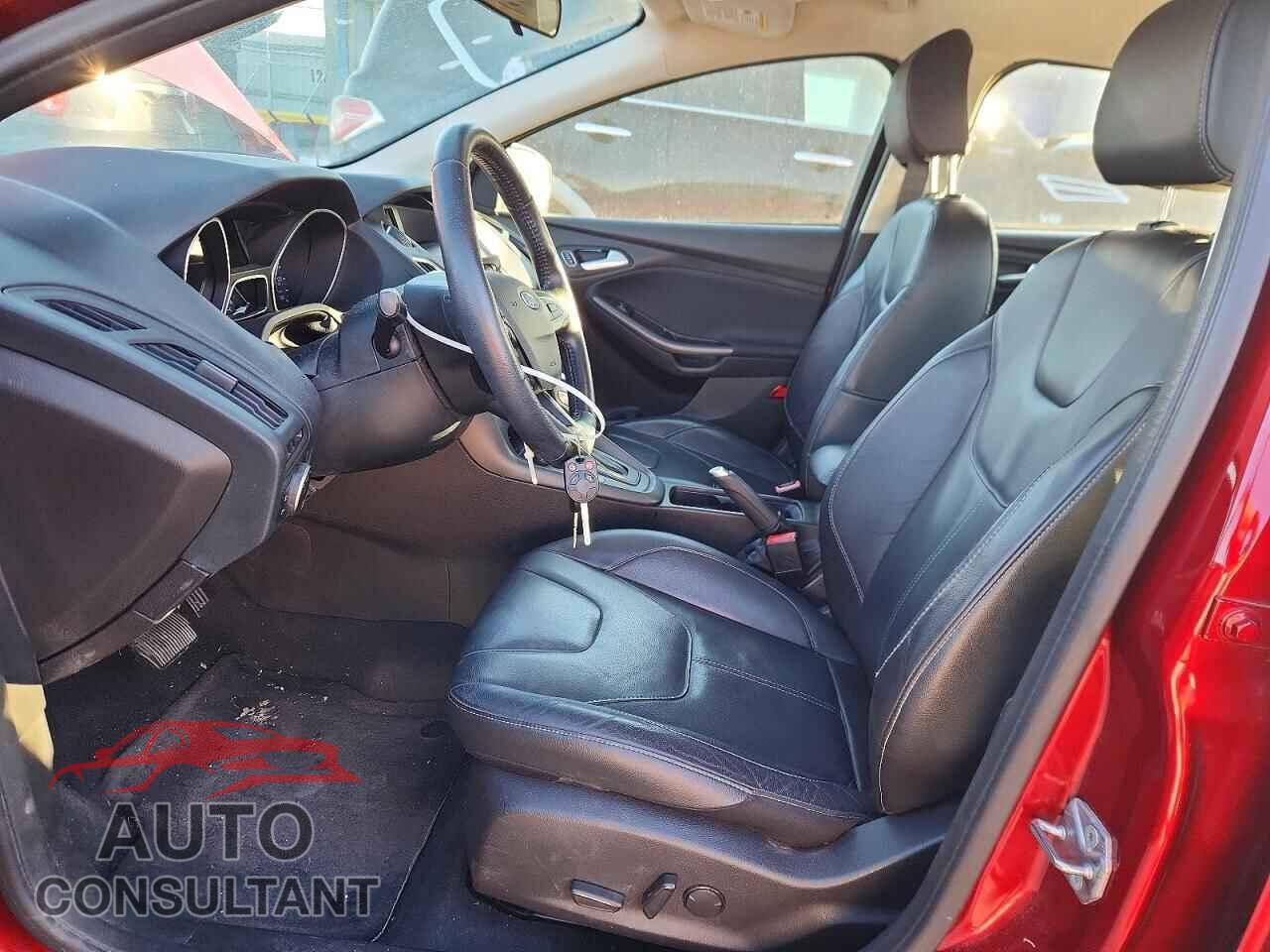FORD FOCUS 2016 - 1FADP3F26GL379575