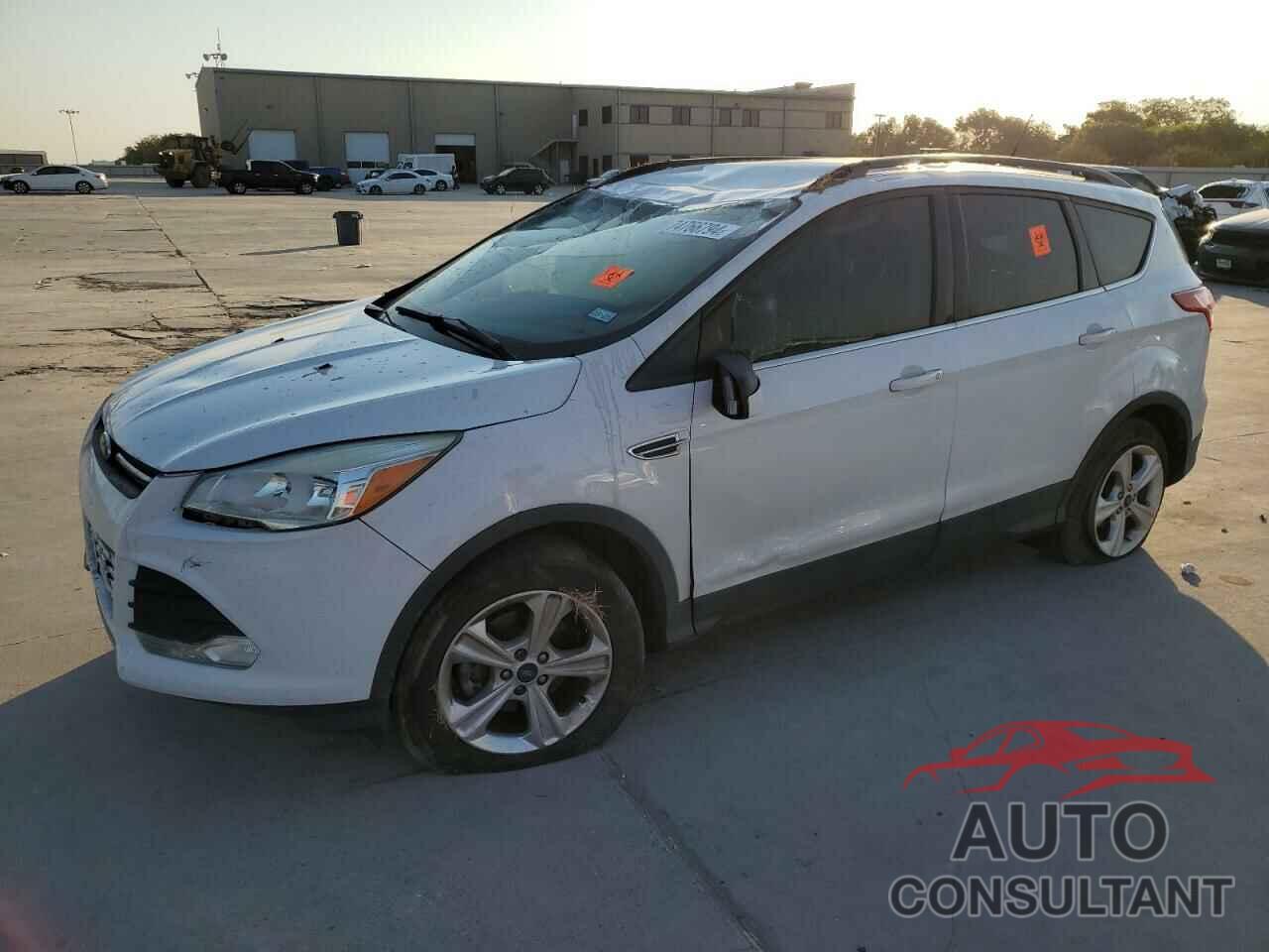 FORD ESCAPE 2016 - 1FMCU0GX8GUB07073