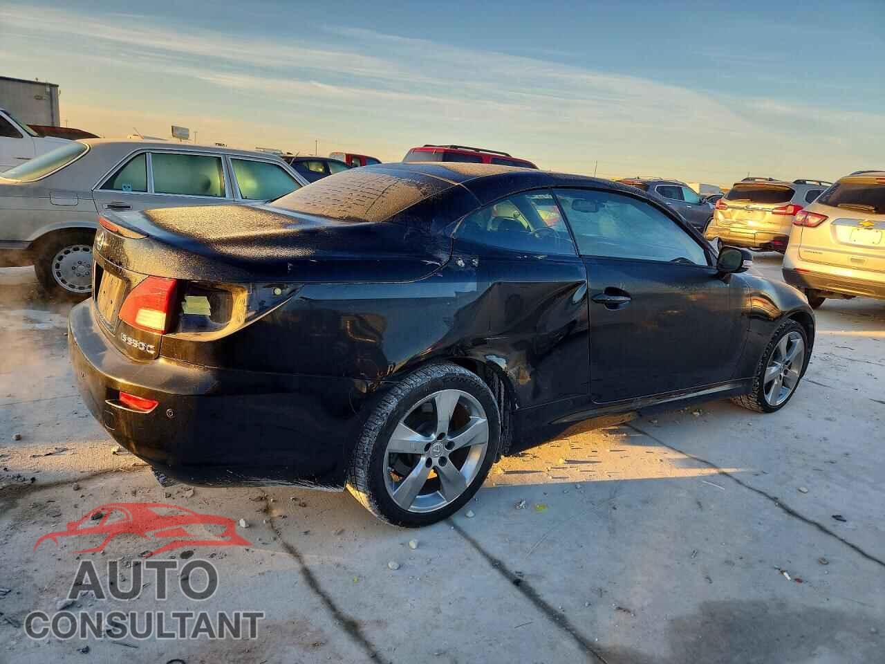 LEXUS IS 2011 - JTHFE2C21B2505426