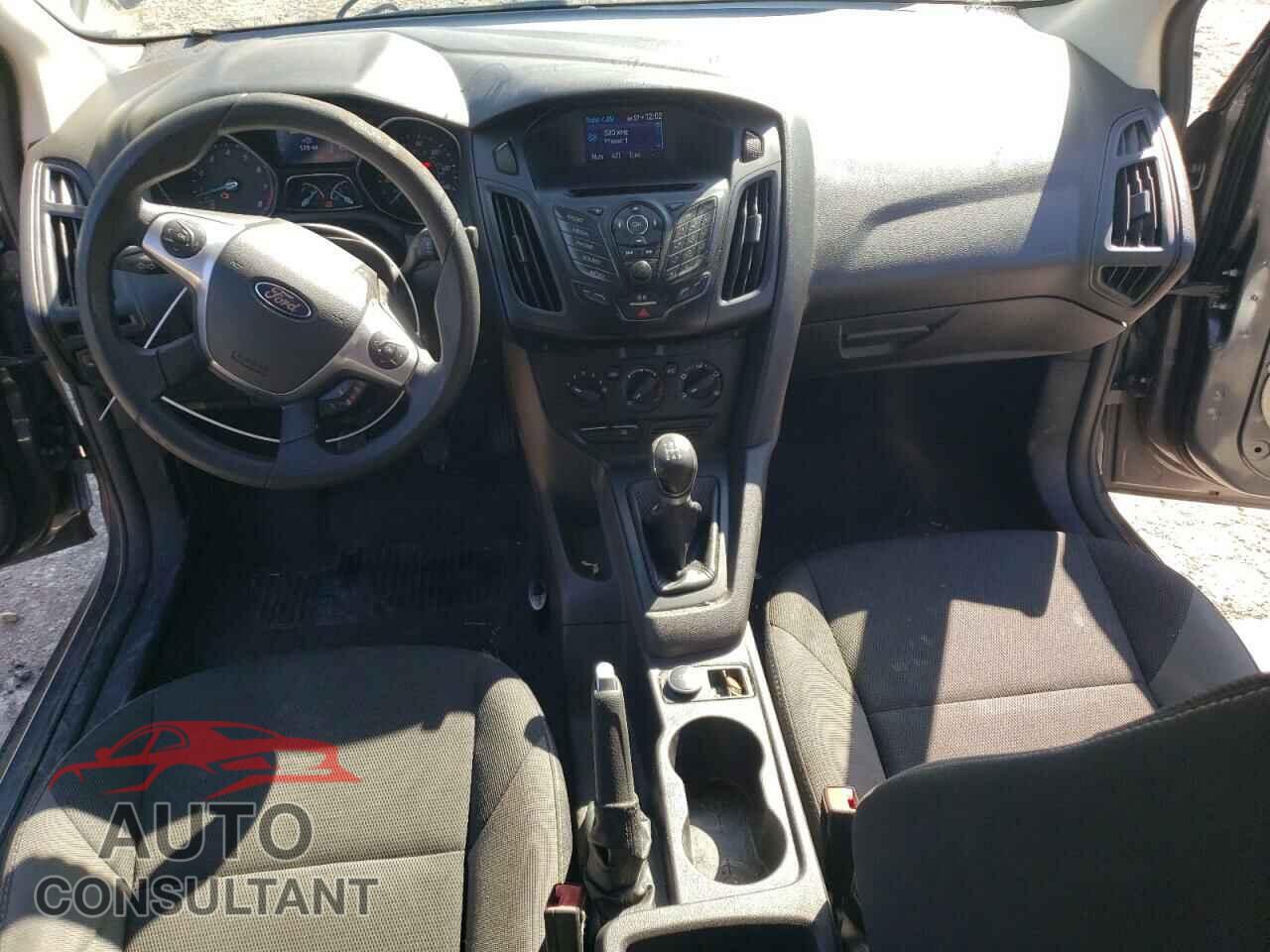 FORD FOCUS 2013 - 1FADP3E22DL306040