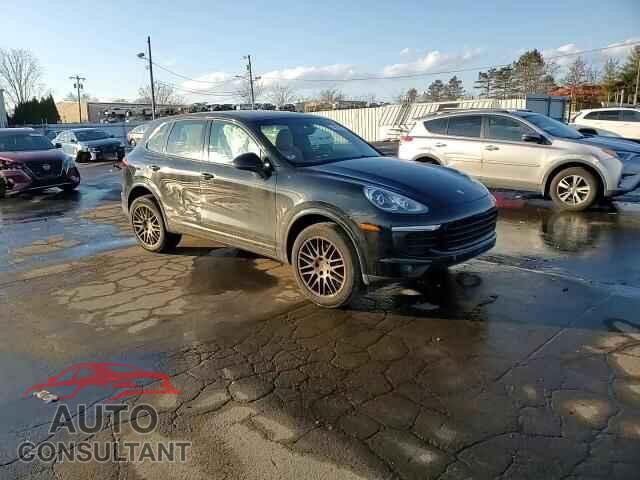 PORSCHE CAYENNE 2017 - WP1AA2A20HKA89242